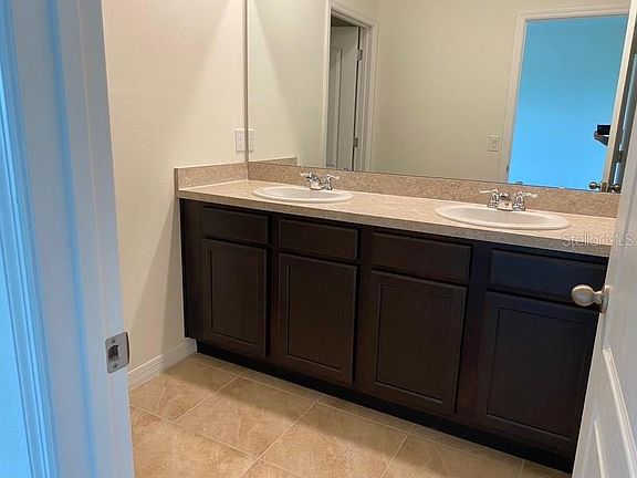 4th image of 394 Feltrim Reserve Blvd