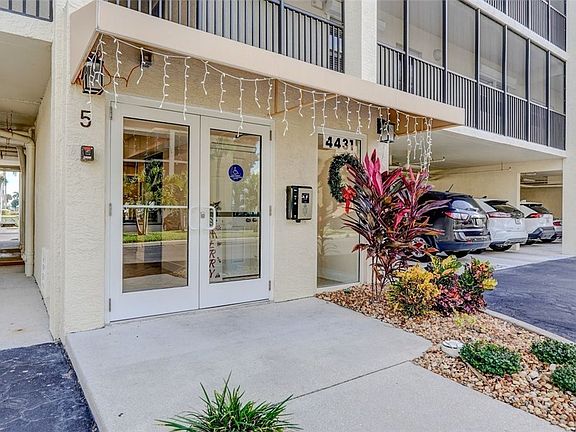 3rd image of 4431 Bay Beach Ln APT 543