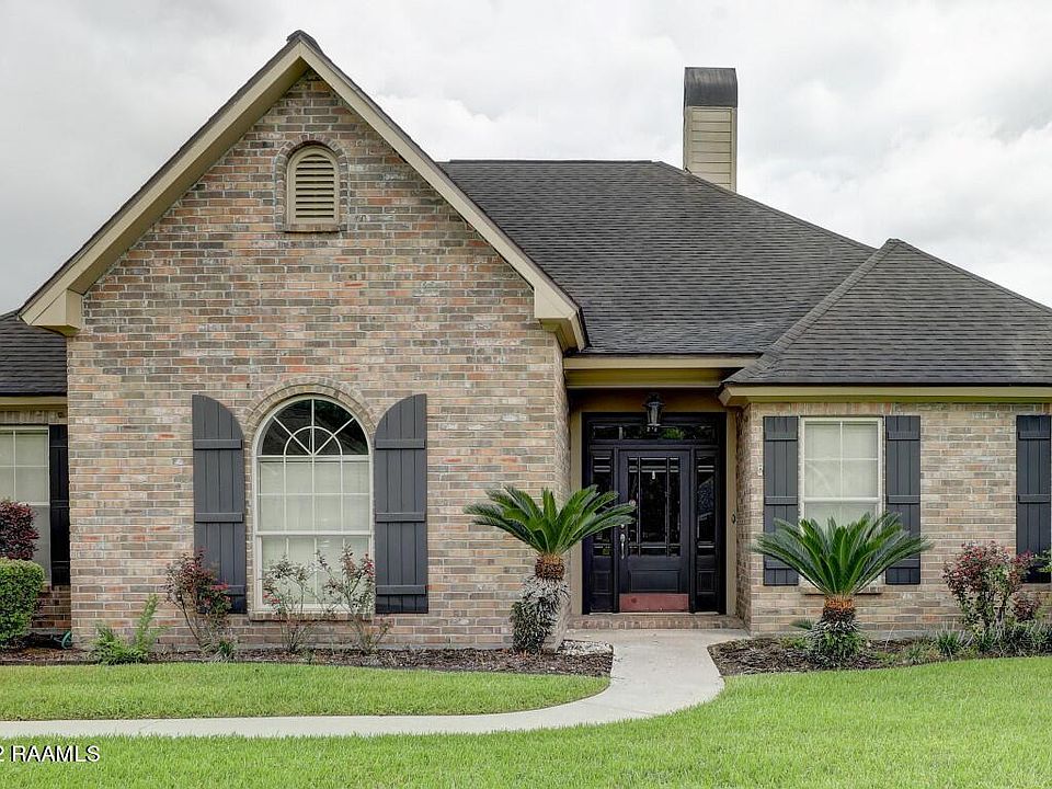 113 Anslem Dr, Youngsville, LA 70592 Zillow