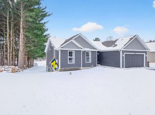 4461 Spinnaker Ln, Pleasant Lake, MI 49272