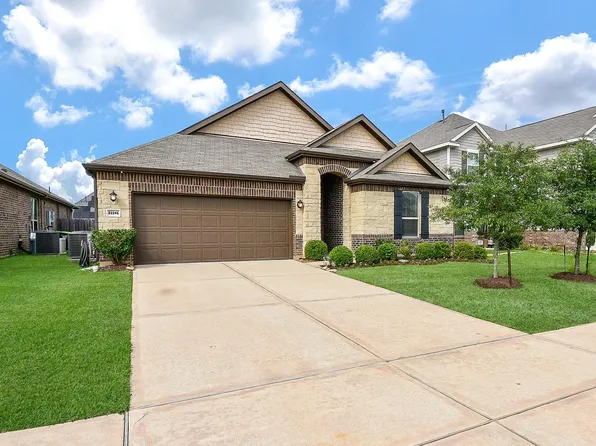 22246 Wave Hill Ln, Richmond, TX 77469