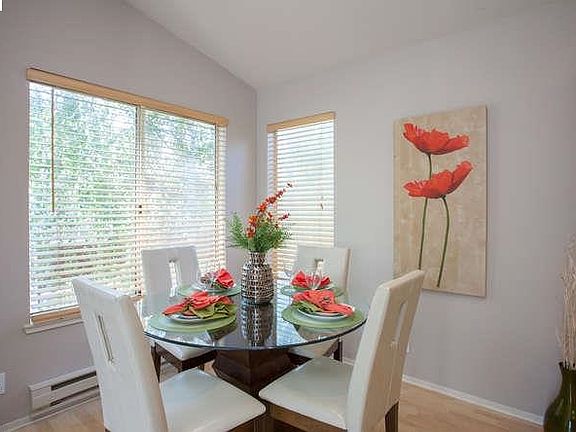 4th image of 160 Bayside Ct #407