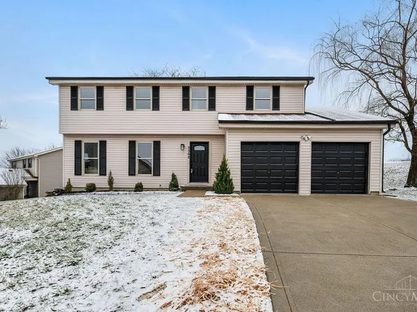 5568 Pine Needle Ct, West Chester, OH 45069