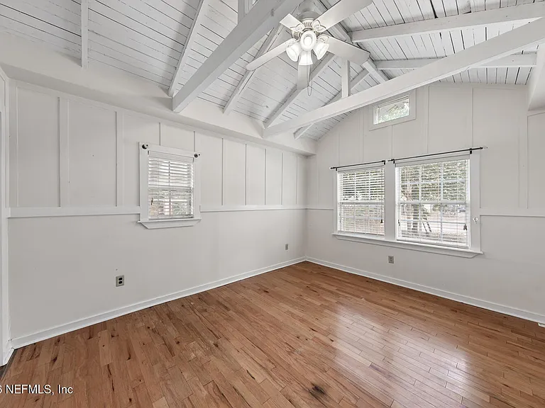2813 Princeton Ave — Photo 14