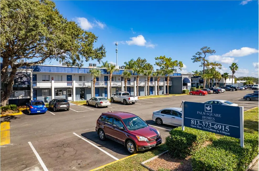 Palm Square Homes — Photo 2