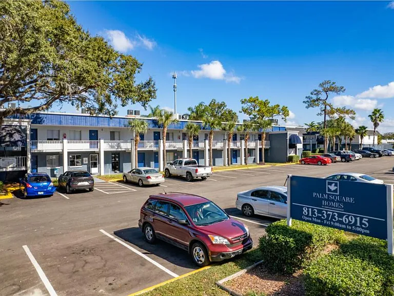 Palm Square Homes — Photo 2