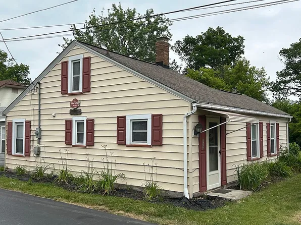 132 Ohio Pl, Vermilion, OH 44089