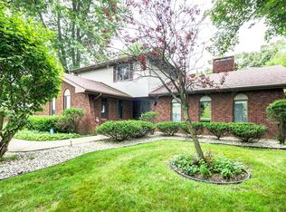 1611 Thornton Lansing Rd, Lansing, IL 60438