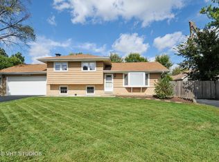 28W724 Lester St, West Chicago, IL 60185