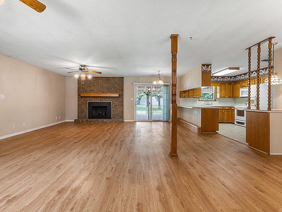 4th image of 146 Bonita St
