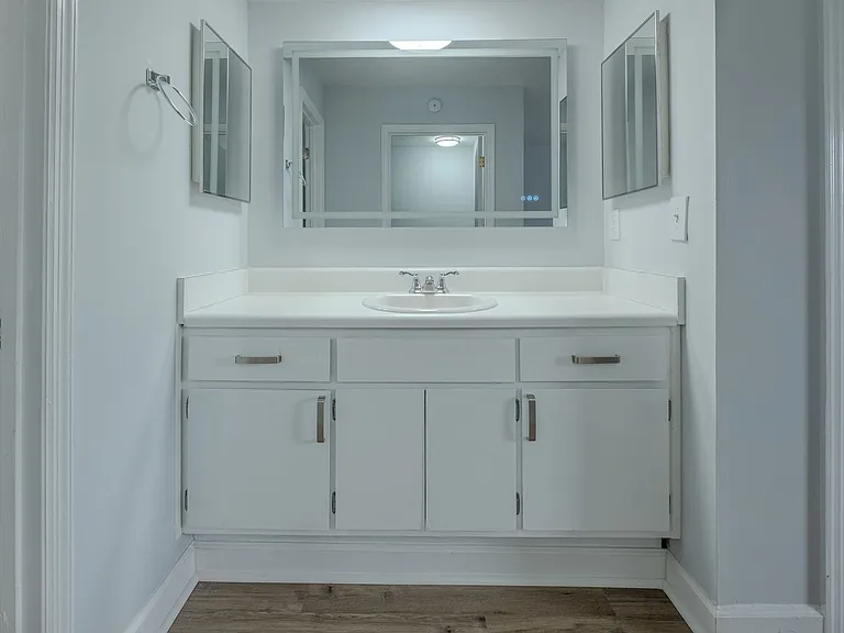 290 Appleby Dr #280 — Photo 14