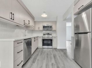 1281 Hooke Rd NW, Edmonton, AB T5A4A5