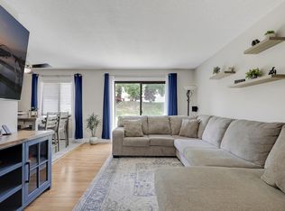 3221 Valley Ridge Dr, Eagan, MN 55121