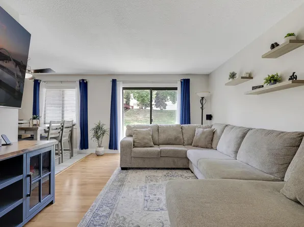3221 Valley Ridge Dr, Eagan, MN 55121