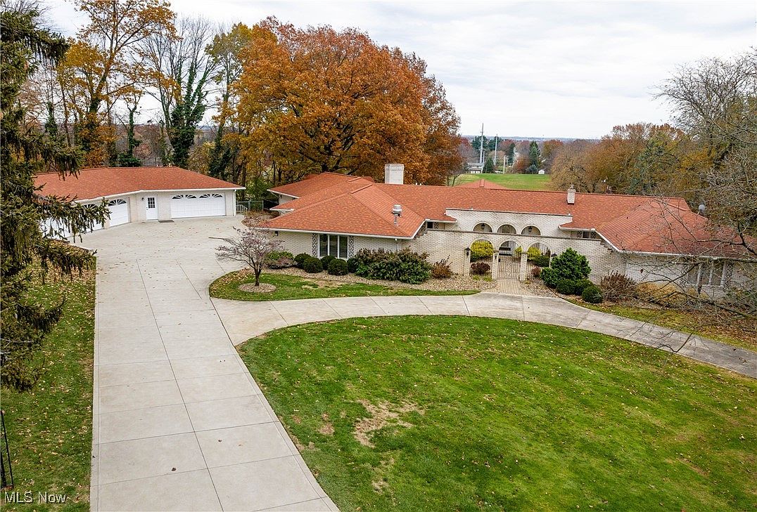 940 Knollwood Rd NW, Canton, OH 44708 | Zillow