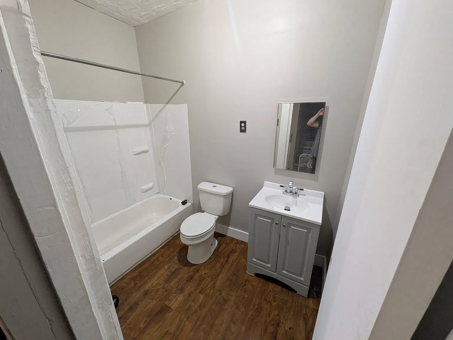 5 bed, 1572 sqft, $1,300 — Photo 3