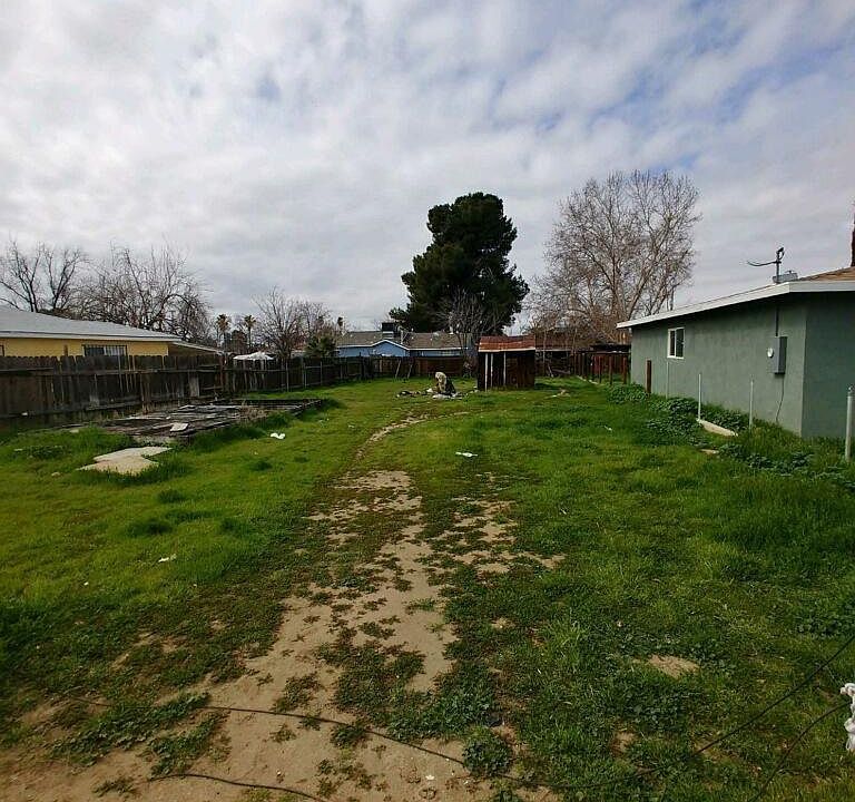 2nd image of 2308 Gage St