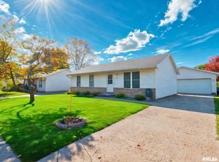 723 Joliet Rd, Marquette Heights, IL 61554