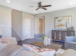 111 Crossroads Cir, Westworth Village, TX 76114