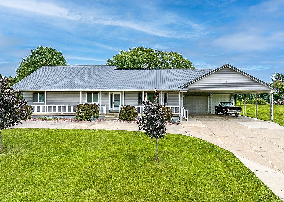 1st image of 1226 Winchester Cir NE