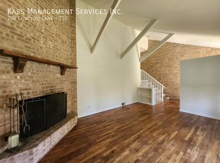 700 Concord Ln #710, Barrington, IL 60010