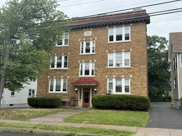 50 Boulanger Ave #3E, West Hartford, CT 06110