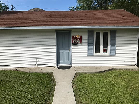 5th image of 806 Cedar St