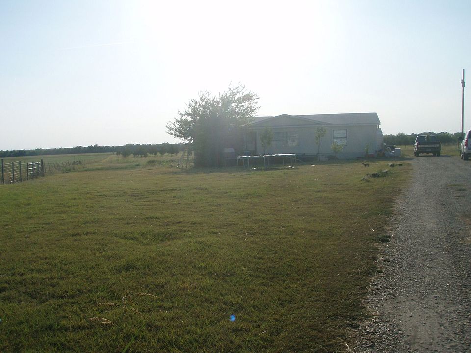 2nd image of 18406 Skyview Ln
