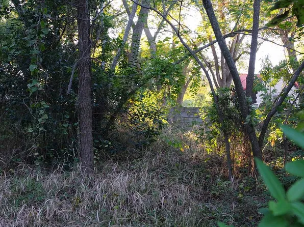 221 S Price St, Hamilton, TX 76531