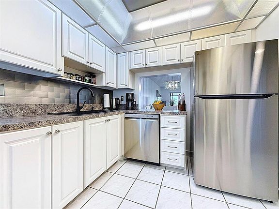 3rd image of 2309 S Cypress Bend Drive #515
