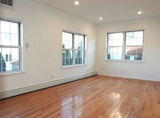 577 77th St APT 3R, Brooklyn, NY 11209