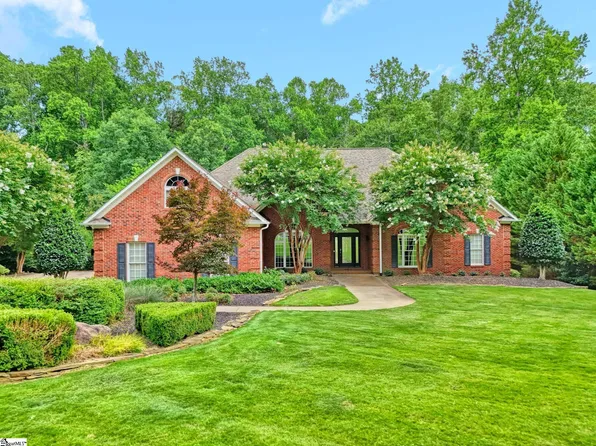 881 Inverness Cir, Spartanburg, SC 29306