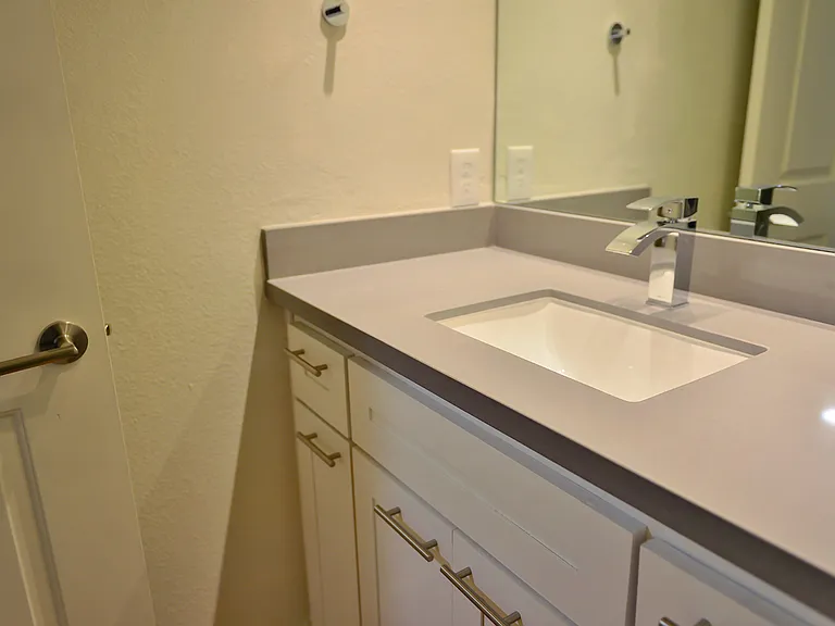 2043 Sul Ross St #4 — Photo 15