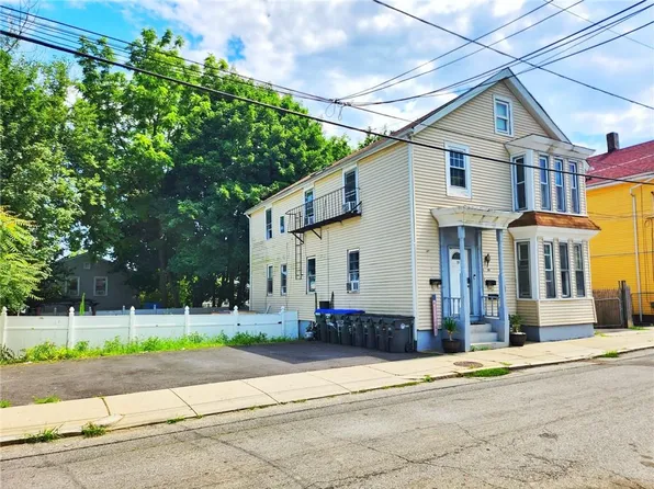 39 Vandewater St, Providence, RI 02908