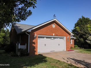 1306 Prairie Pl, Greenback, TN 37742