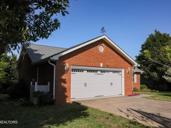 1306 Prairie Pl, Greenback, TN 37742