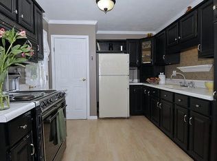 6305 Mendota Ave, Middleton, WI 53562