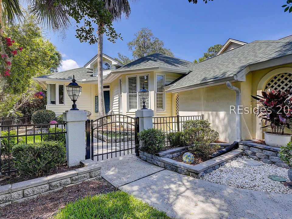 1st image of 3 Royal Pointe Drive