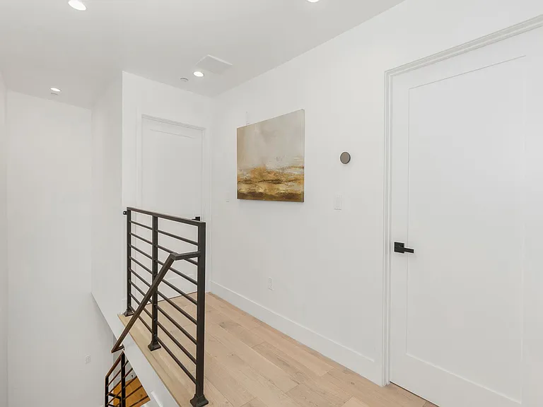 2452 1/2 Boulder St #2452 — Photo 11