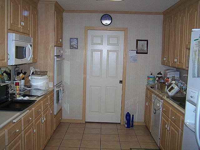 new kitchen cab & counters