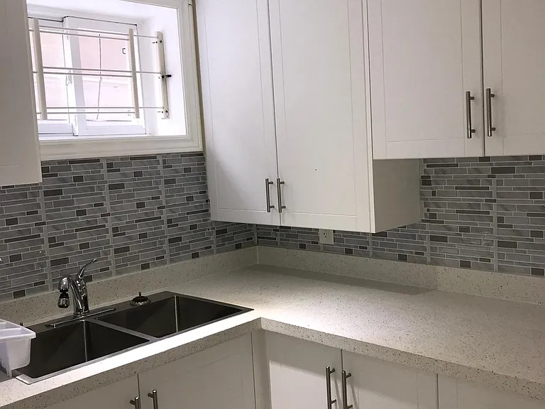 Yorkview Dr — Photo 7