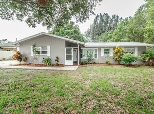 2682 Dryer Ave, Largo, FL 33770