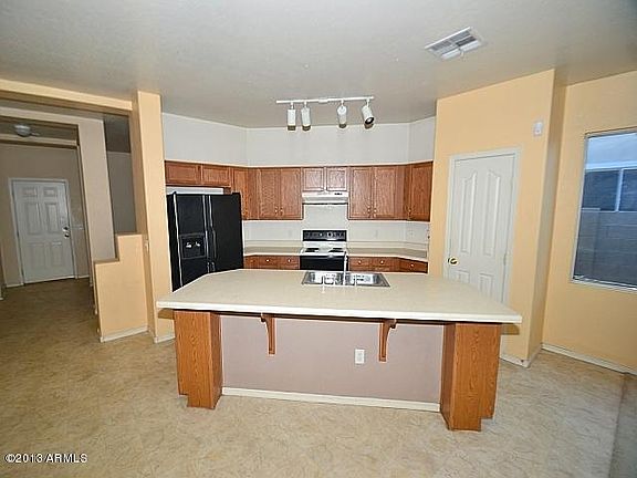4th image of 7176 W Glenn Dr