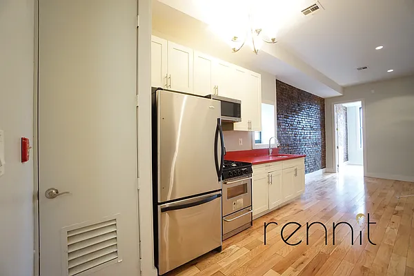 Rented by Rennit Inc. | media 15