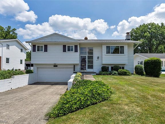 3rd image of 5773 Sherwood Dr
