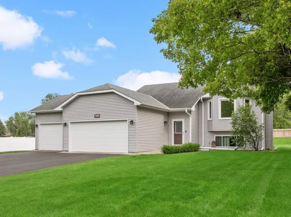 7579 216th St N, Forest Lake, MN 55025