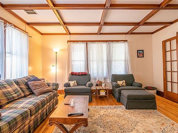 4th image of 18 Leona Ln