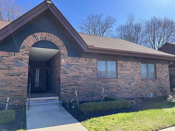 2nd image of 38682 Harrison Creek Ct