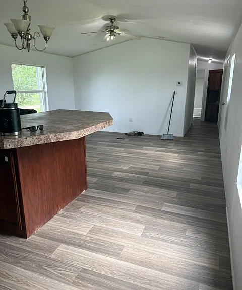 105 John St — Photo 4