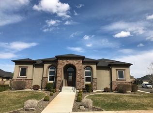 756 Meadows Dr S, Richland, WA 99352